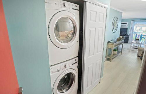 Couple's Escape - The One with Downtown Inlet Vibes - Assateague House 111 - Foto 19