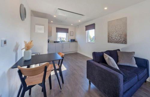 Modern 1 Bedroom Apartment in Ashford - Photo 5