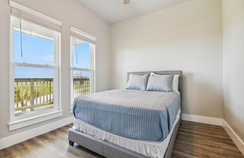 Bayfront Nirvana! by Ryson Vacation Rentals - Photo 18