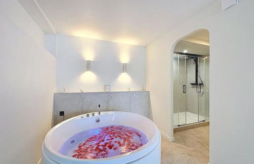 Douce escapade - Baignoire balnéo - Foto 1