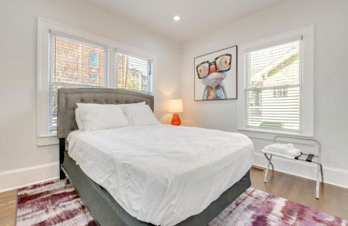 Easy MARTA Access! Modern ATL Home with Deck - Foto 13