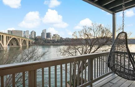 The Million Dollar Perch - Foto 16