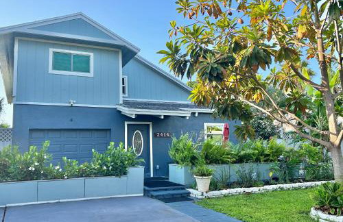 Artistic Retreat, King Suite with Private Balcony! - Foto 46