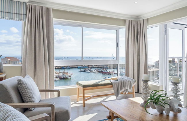 Harbour Club - Photo 18