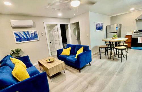 Apartment C, Restful,Cozy, close Sunland Park Mall - Foto 24