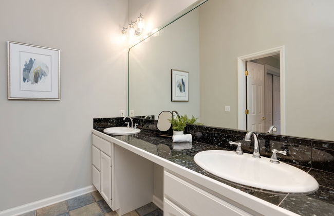 Green Hills Escape - Photo 34