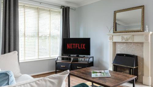 Chelmsford Reach 3 bed house near centre,free parking, Wi-Fi, table football - Foto 5