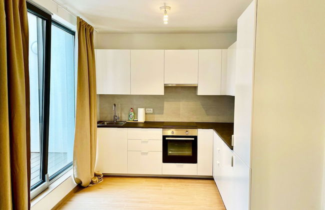 Luxury 2BR 1BA Near Fashion District by Oneluxstay - Foto 18