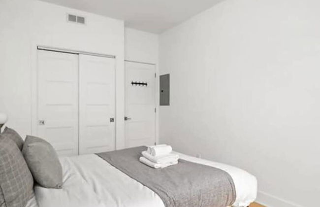 3 Bedroom Penthouse Great for Family Vacation - Photo 54