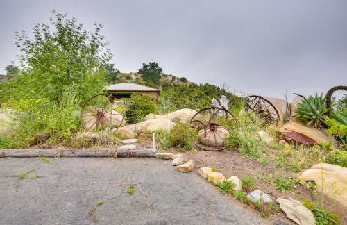 Escondido Hilltop Home with Deck and Views! - Foto 25