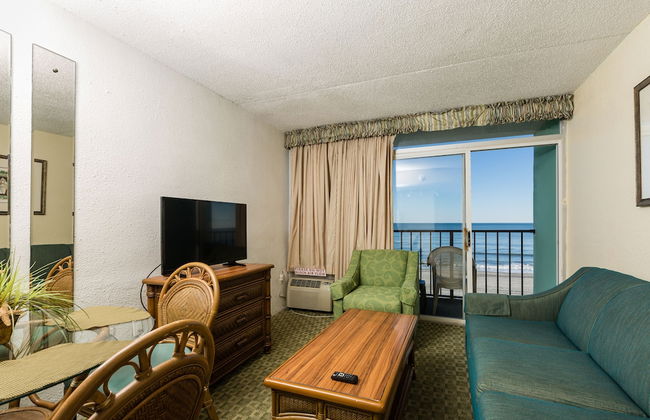 Beach Club at Montego Inn - Photo 19