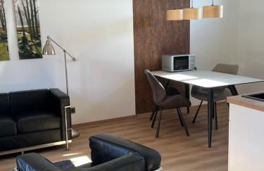 moderne Wohlfühlwohnung auf einem Dreiseitenhof - Photo 1