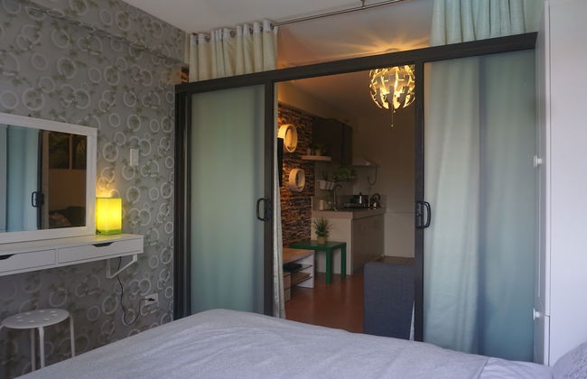 1 Bedroom Deluxe Condo at Apartelle D' Oasis - Foto 5