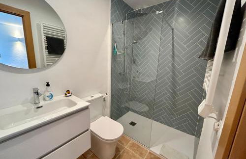 Apartament reformat, Wi Fi, parking, piscina, AC - Foto 14