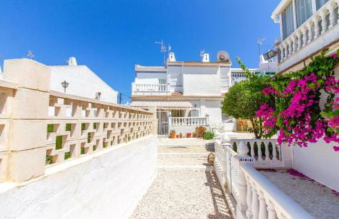 Stunning Apartment In Torrevieja - Foto 12