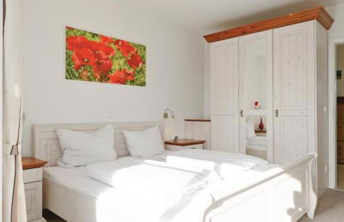 1 Bedroom Gorgeous Apartment In Rechlin - Photo 28