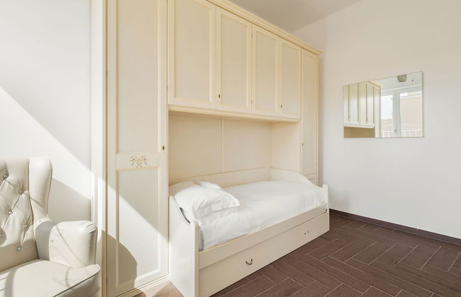 Beach Apartment - Photo 21