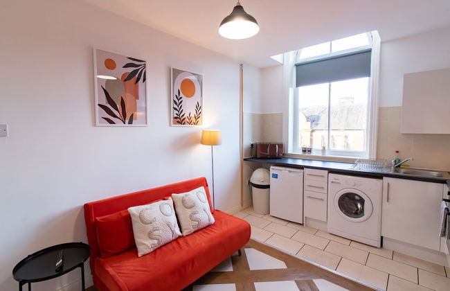 Beautiful 1-bed Apartment in Gateshead - Photo 24