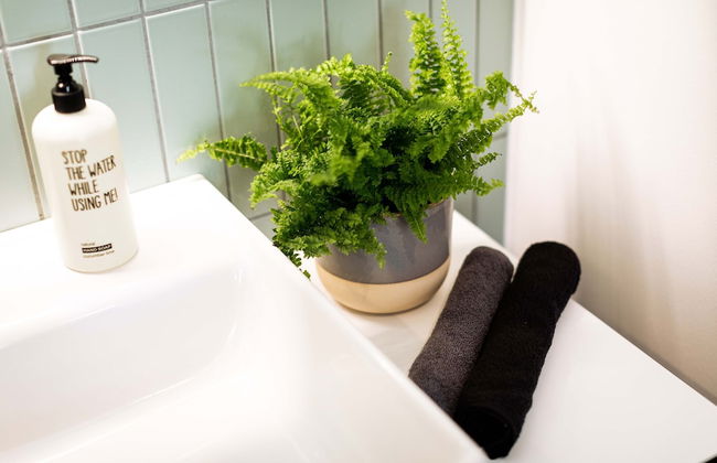 Urban Jungle Apartments - Photo 70