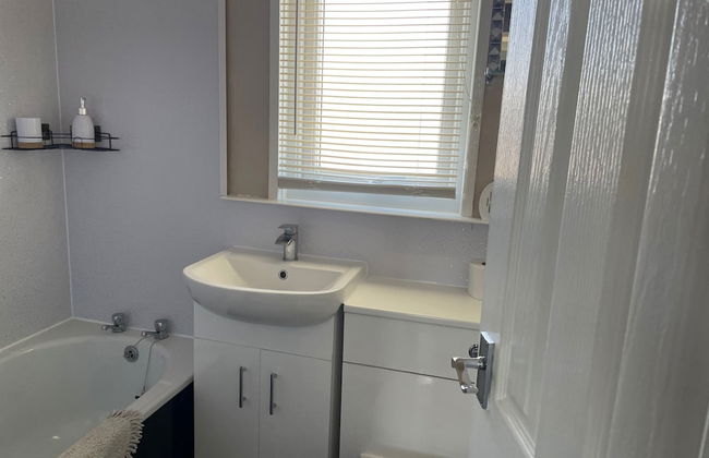 2-bed Seaside Retreat - Sleeps 4 & Parking - Foto 9