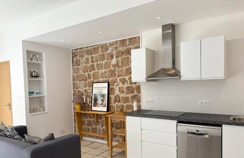 Renovated village house in peaceful town near Med - Air conditioning, balcony - Foto 7