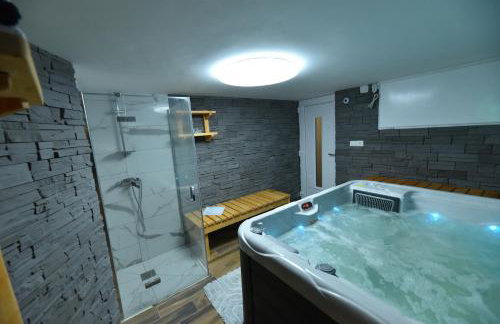 Iva's Place - Foto 50