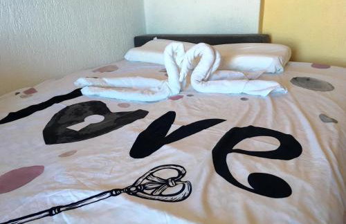 4 Roses Apartment - Photo 18