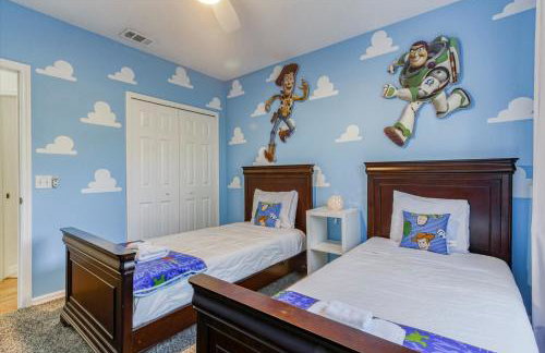 Large Home-Private Pool, Spa, and Pet Friendly Sleeps 12 - Foto 52
