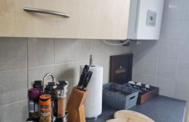 Orpington North Townhouse - Photo 16