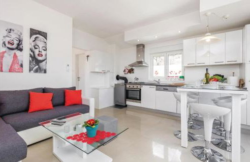 4 Bedroom Beautiful Home In Rukavac - Photo 32