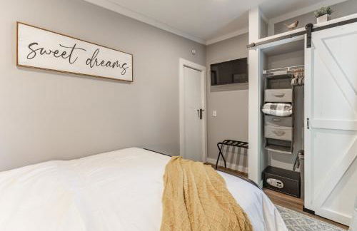 Cozy Villa Stay Gorgeous Views Unit C - Photo 9