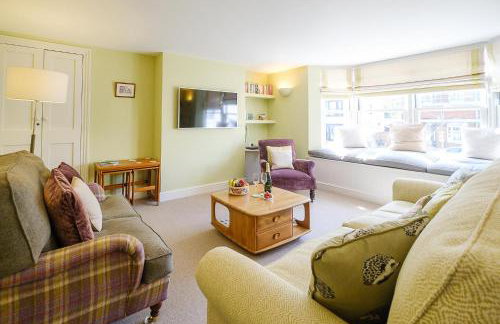 Crew Quarters - Foto 1