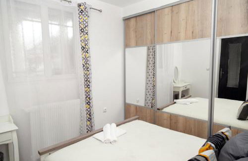 Cosyhome T2 proche Gare entre Paris et Disneyland - Familial Rénové 65 m2 - Foto 12