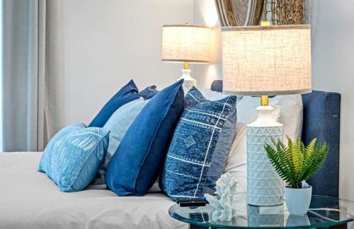 Beachside Escape Poolhouse w Game Room, Grill - Foto 30