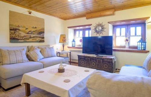 Clio's Stone House - Foto 1