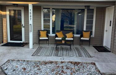 Notre Dame vs USC, 5 BR Ranch Walk to Campus, 2 Full Baths, Game Room - Foto 3