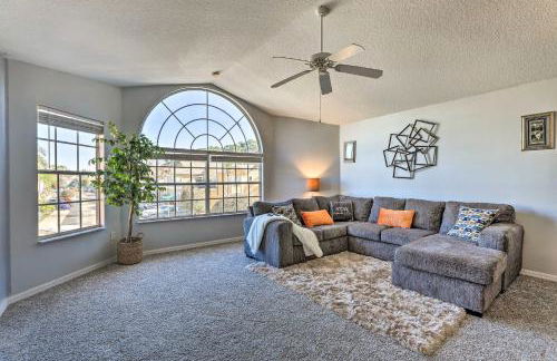 Less Than 8 Mi to Disney Getaway with Deck in Kissimmee! - Foto 4