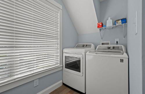 The Great Escape - renovated in-town charm! - Foto 24