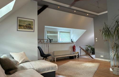 Attic apartment in a listed villa - Foto 1