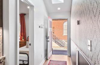 Chic and Cozy - Walk to Bars, Coffee, and Restaurants - Foto 29