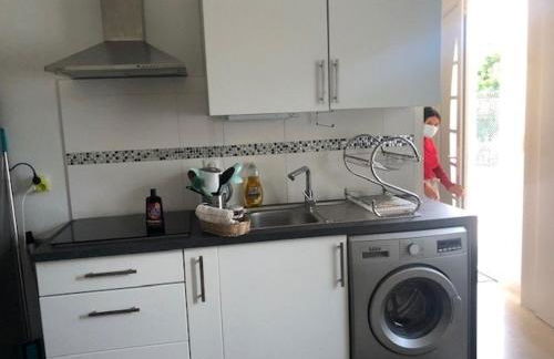 L'écrin vert - proche gare, piscine , tennis, wifi - Foto 16