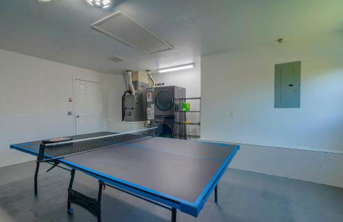 New Resort Style Oasis ~ LED Pool & Game Room - Foto 45