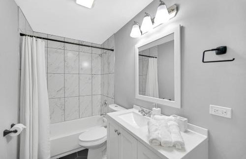 Spacious Haven - 8 min from Downtown Chicago - Sleeps 10 - Foto 4