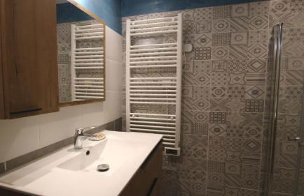 SOLEIL DES ECRINS Puy Saint Vincent 1800 appart 4 pers refait neuf - Foto 10