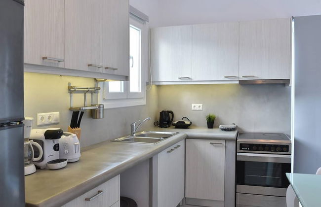 The Local House in Paros - Photo 13