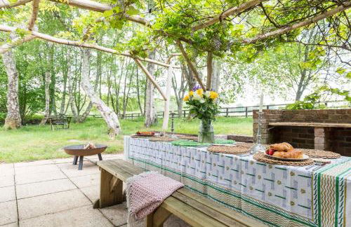 Lower Barn House at Westerlands Farm Sleeps 11 - Foto 24