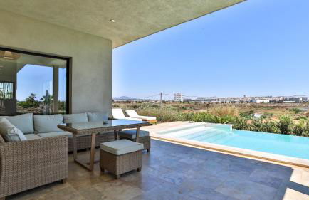 Brand New Waterfront Villa with pool - Foto 36