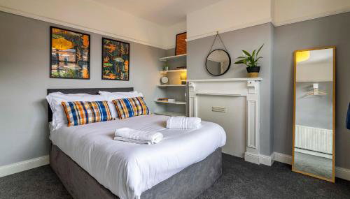 Lovely 4BDR home- Off street parking sleeps 7 - Foto 1, towels