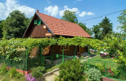2 Bedroom Cozy Home In Konjscina - Photo 1
