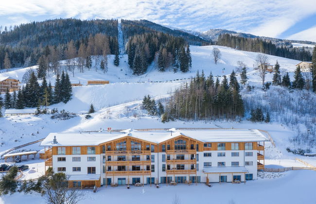 Skylodge Alpine Homes - Photo 1